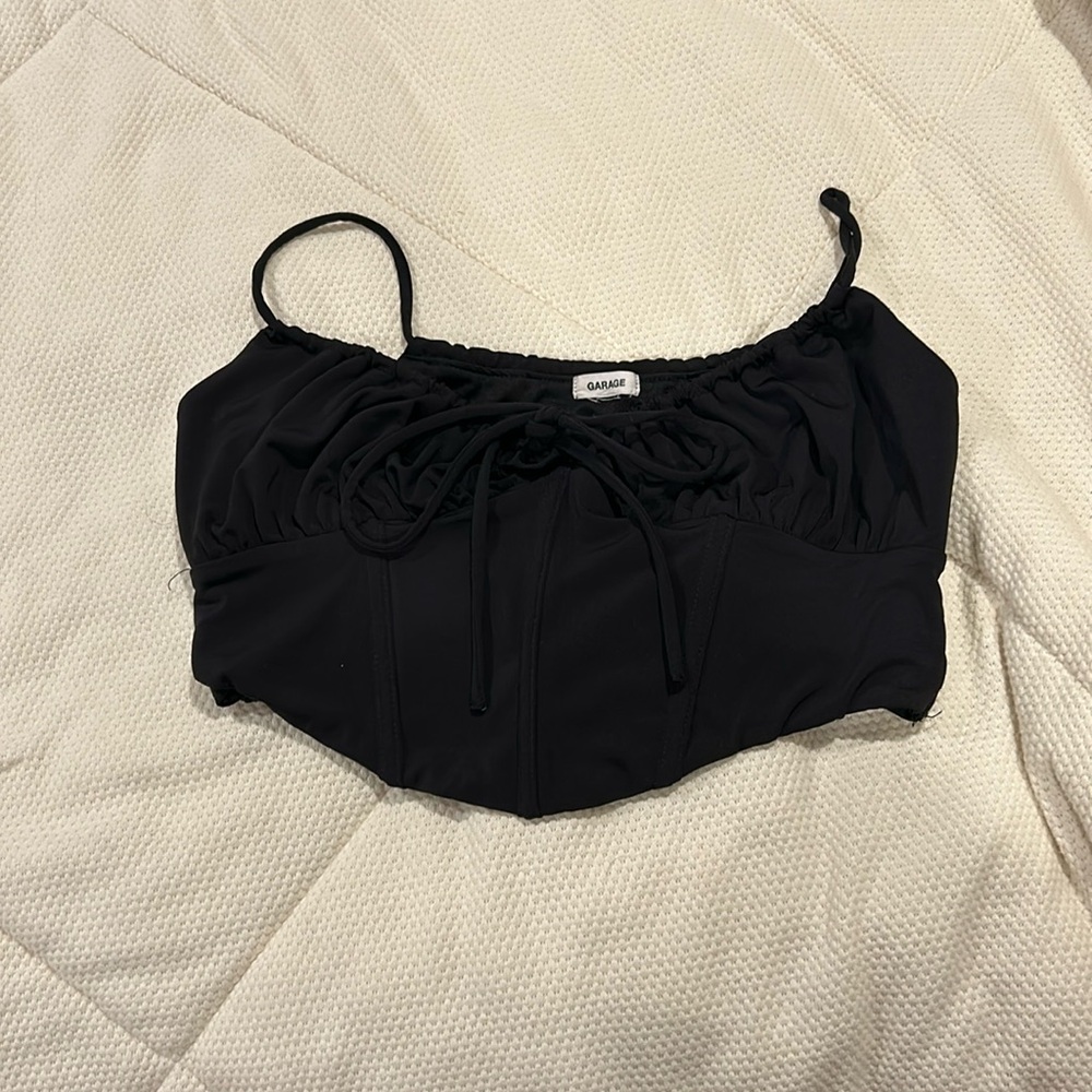 Garage, black, wired, bustier,stretchy